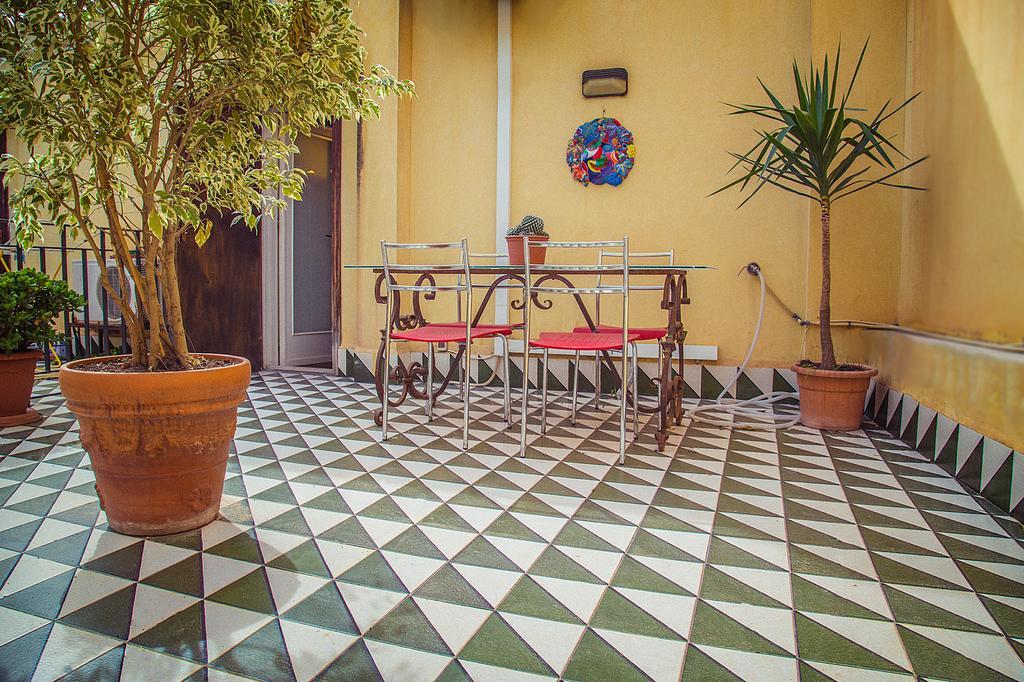 Palazzo Trinacria Apartment Palermo Bagian luar foto